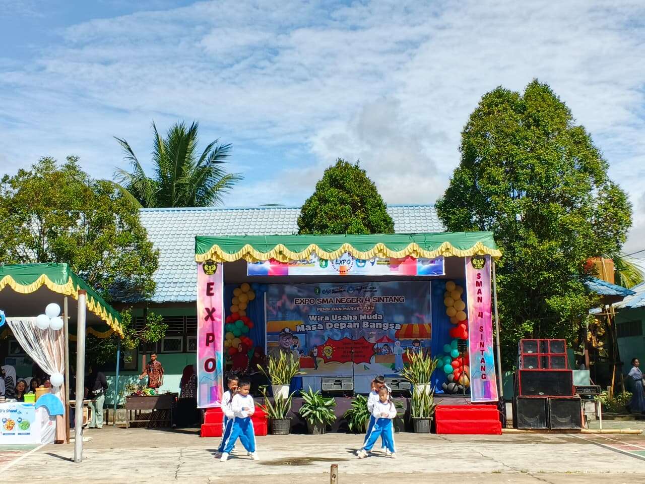 EXPO SMA NEGERI 4 SINTANG 2025 - Senin, 15 Desember 2025